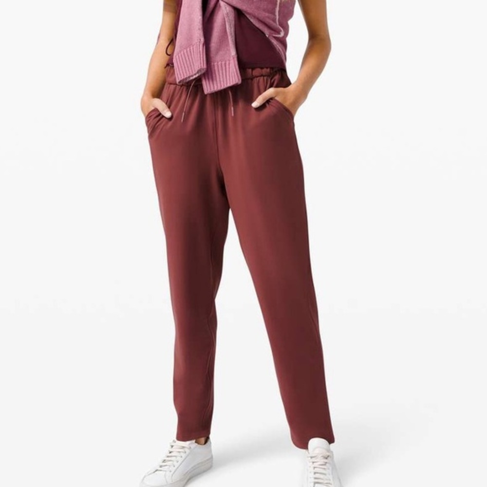 Lululemon Keep Moving Pant 7/8 High-Rise size 2 in Savannah Brown